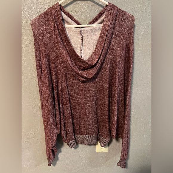 sweater - Picture 2 of 3